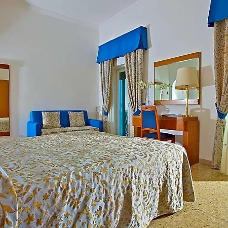 Hotel San Michele 4*